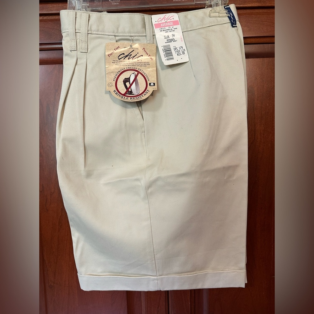 Chic Light Beige Tailored Shorts